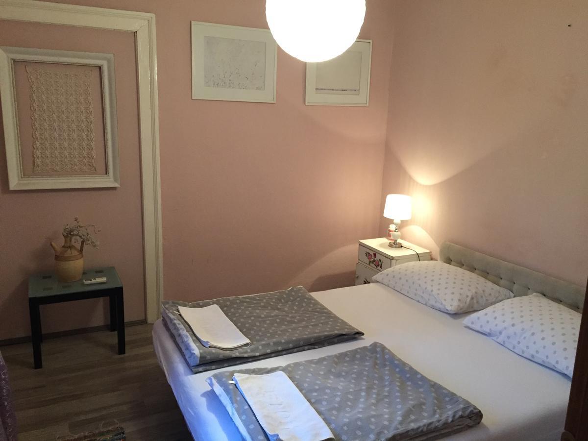 Hostel Musala Mostar Bagian luar foto